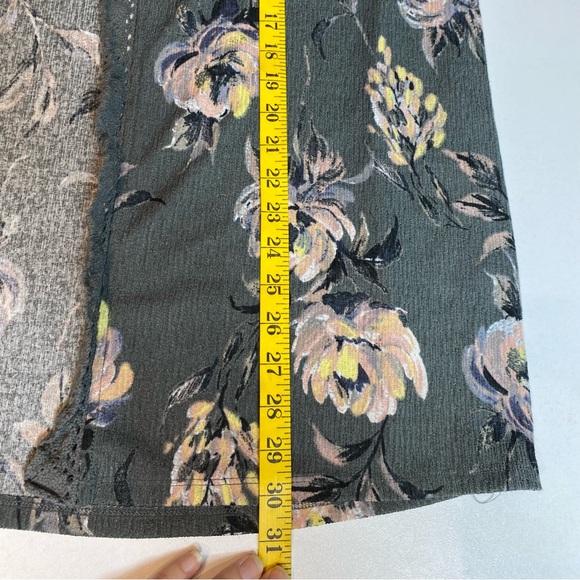 Maurices Womens Kimono Cardigan Bishop Sleeve Gray Floral Boho Lace Trim Sz 2X - Picture 7 of 8